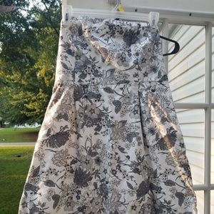 Strapless grey flower print dress